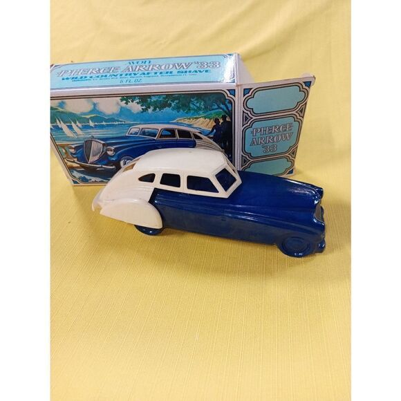 1970s Avon decorative bottle set - Picture 1 of 1